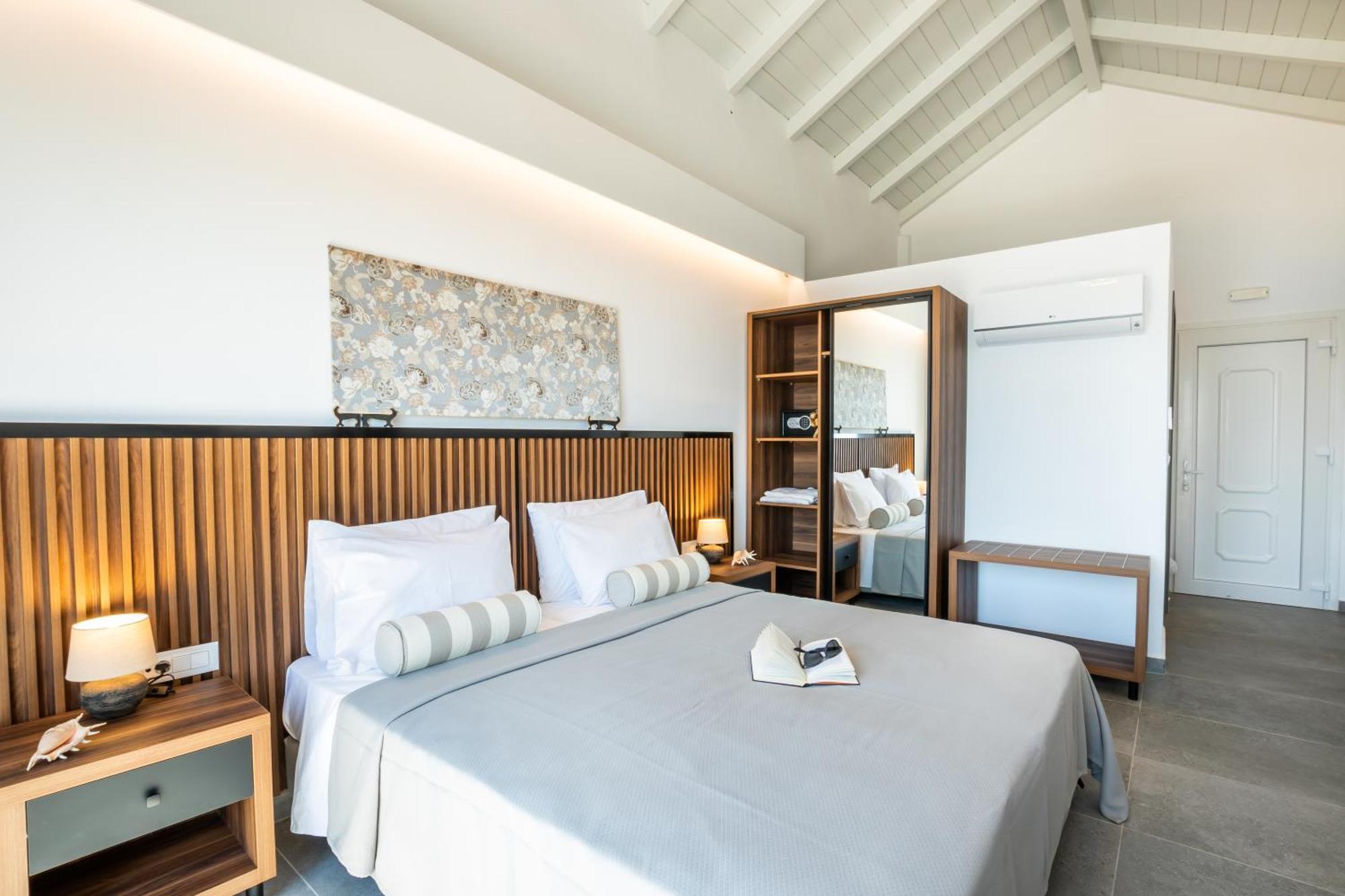 Apolis Beachscape Hotel Amoopi Esterno foto