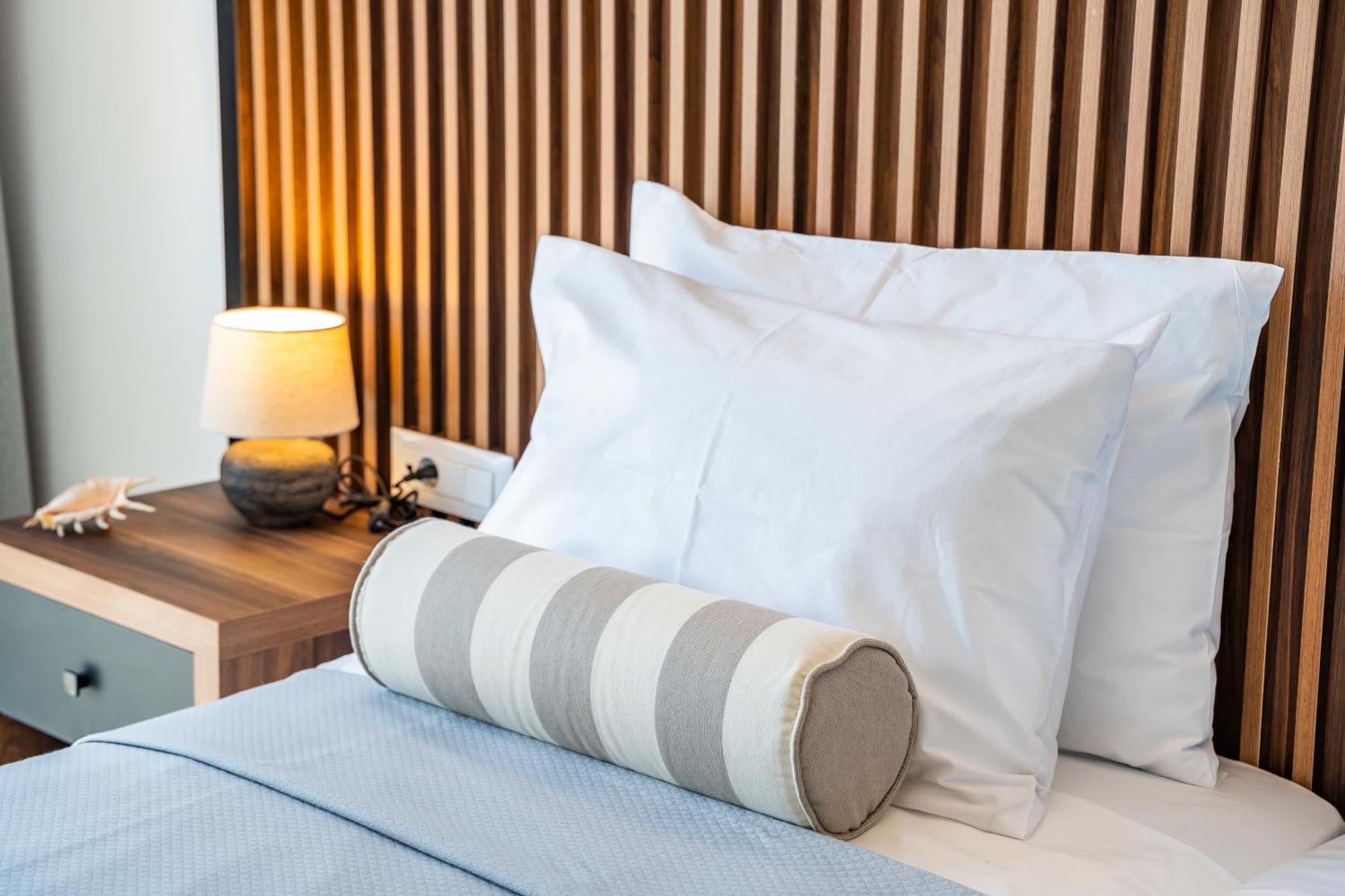 Apolis Beachscape Hotel Amoopi Esterno foto
