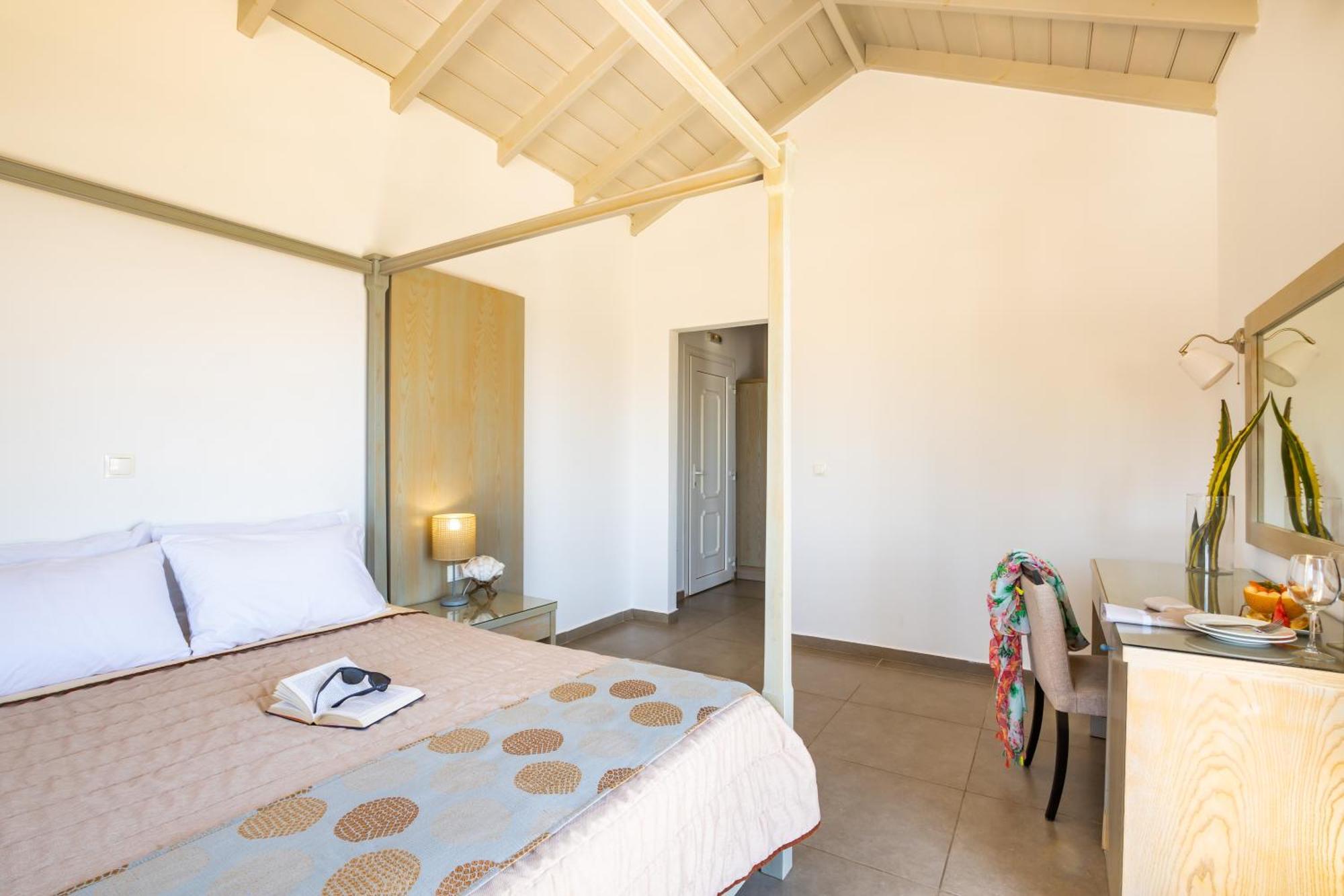 Apolis Beachscape Hotel Amoopi Esterno foto