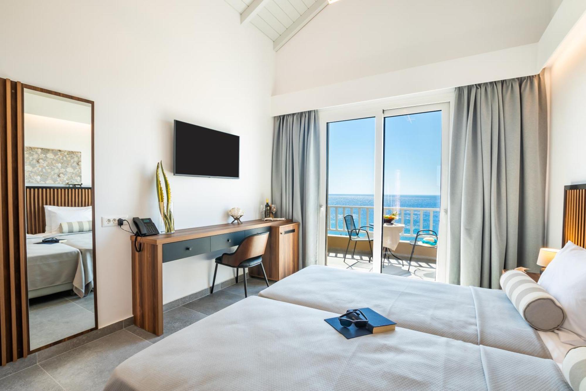 Apolis Beachscape Hotel Amoopi Esterno foto