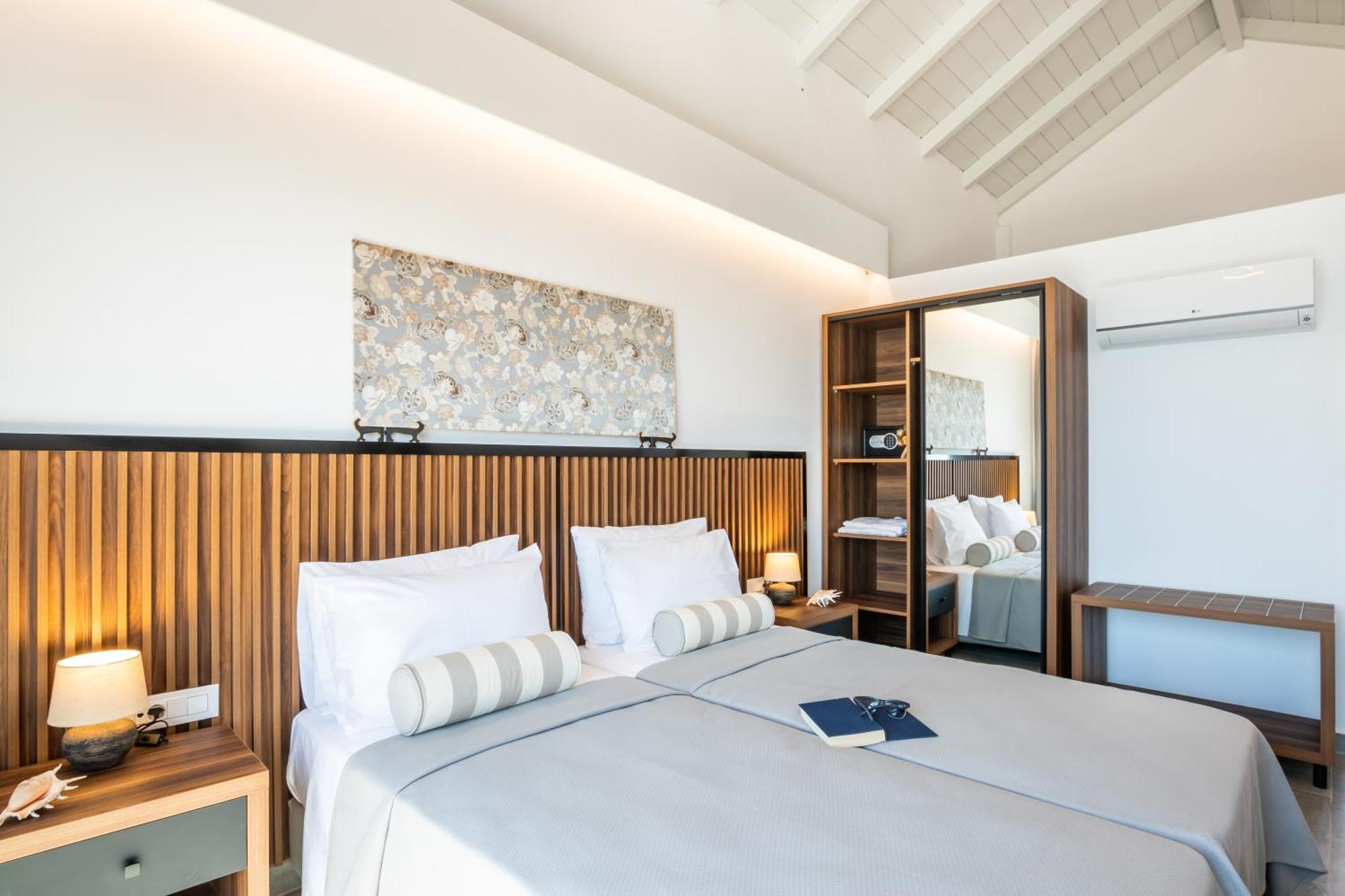 Apolis Beachscape Hotel Amoopi Esterno foto